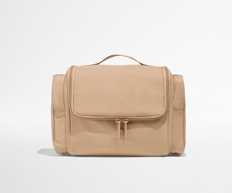 Featherlight Hanging Travel Vanity